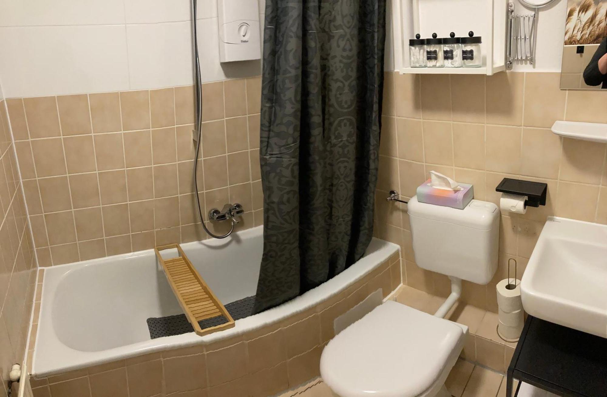 Anjas Appartement I Zentral I 81 Qm Stilvolle Geraeumige Wohnung I Parkplaetze Vorhanden Osnabrück Exteriör bild