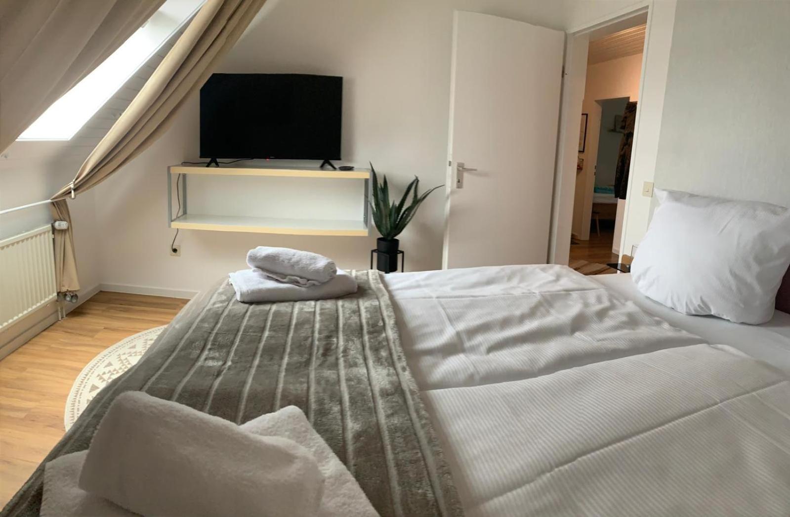 Anjas Appartement I Zentral I 81 Qm Stilvolle Geraeumige Wohnung I Parkplaetze Vorhanden Osnabrück Exteriör bild